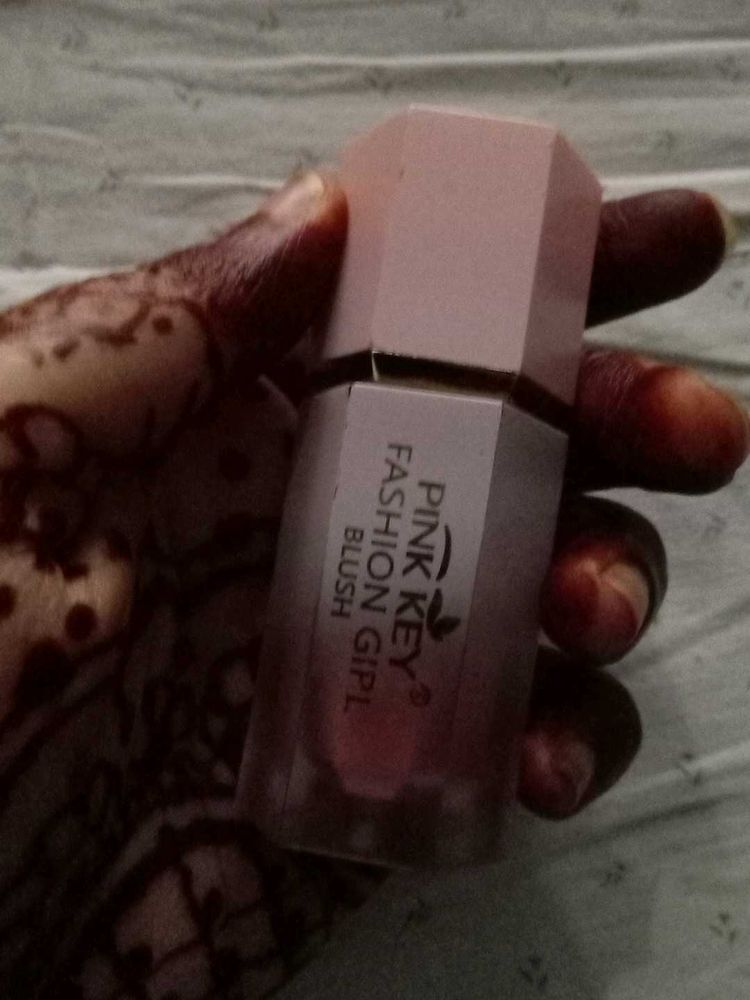 Pink Key Fashion Girl Blush