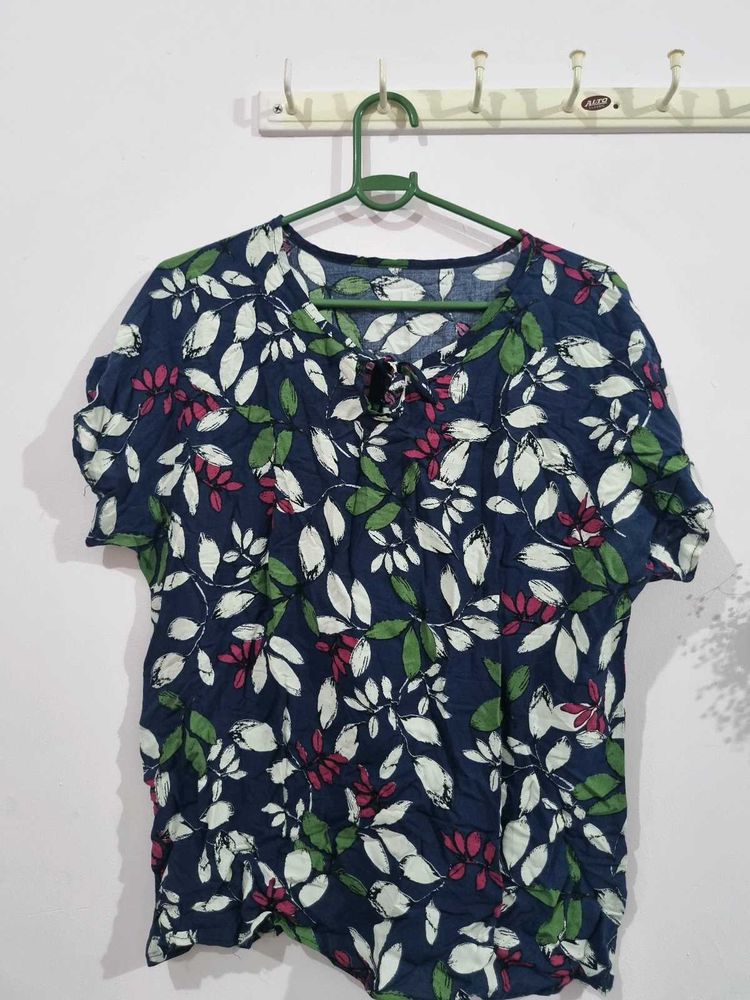 Pack Of 4 Tops 💚 💛 🖤 💙