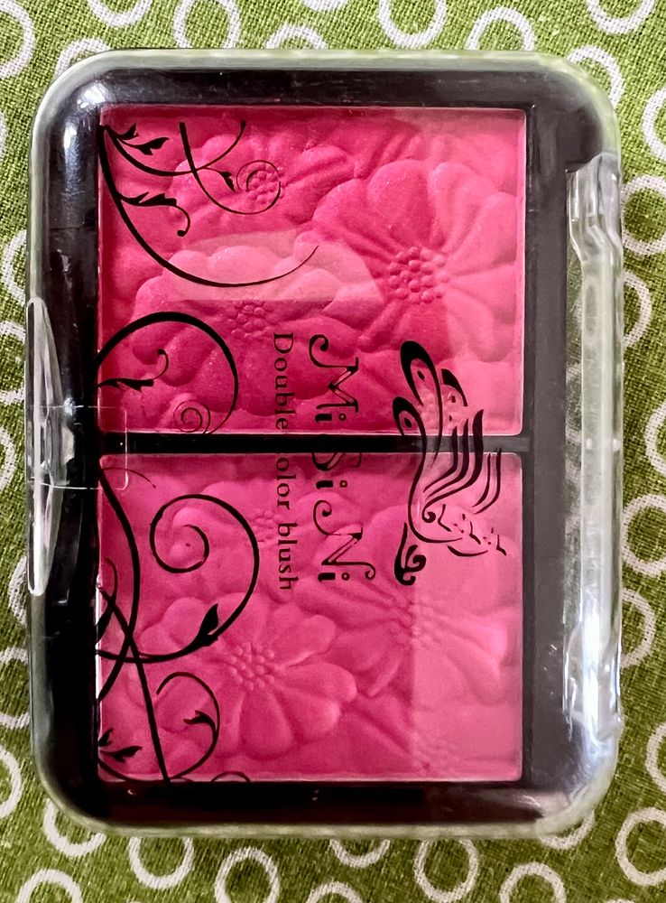 Misini Blush - Lighy Pink And Shimmer Rose Shade