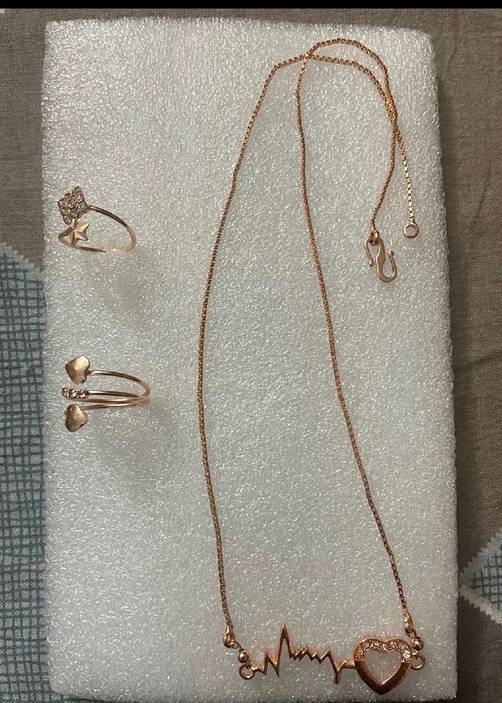 Set Of Two Rings&amp;Necklace