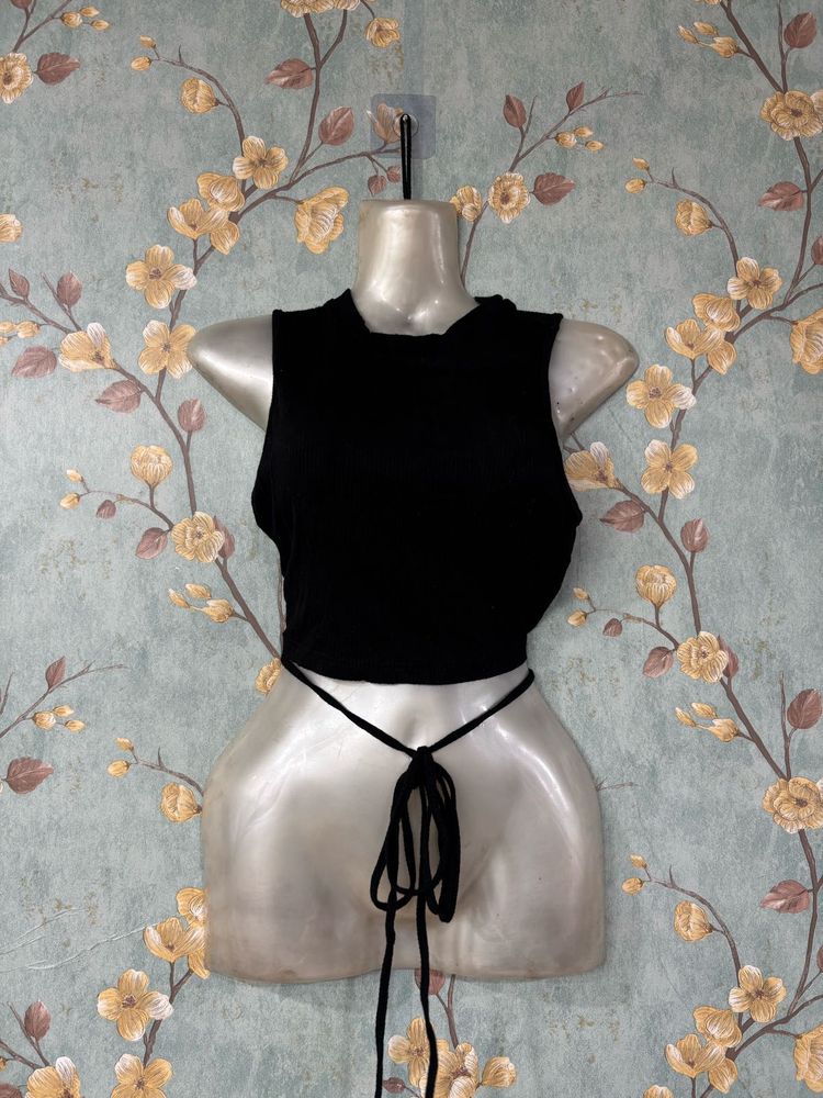 Sleeveless Black Crop Top With Waist Tie Up