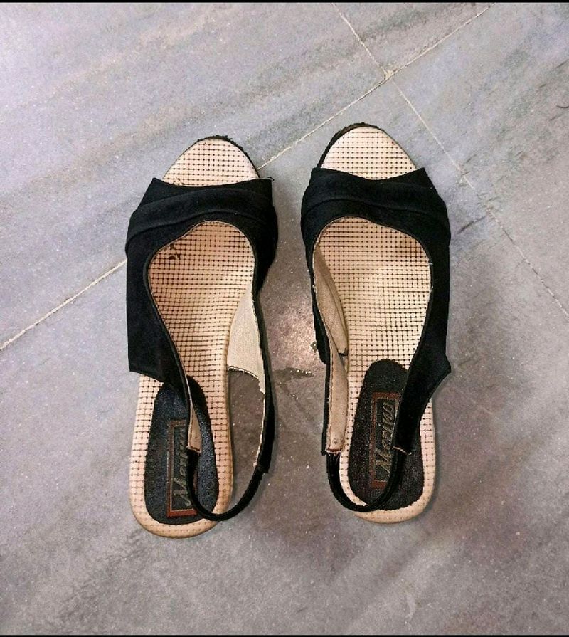 Wedges 👠 | | ❗ giving away ⚠️