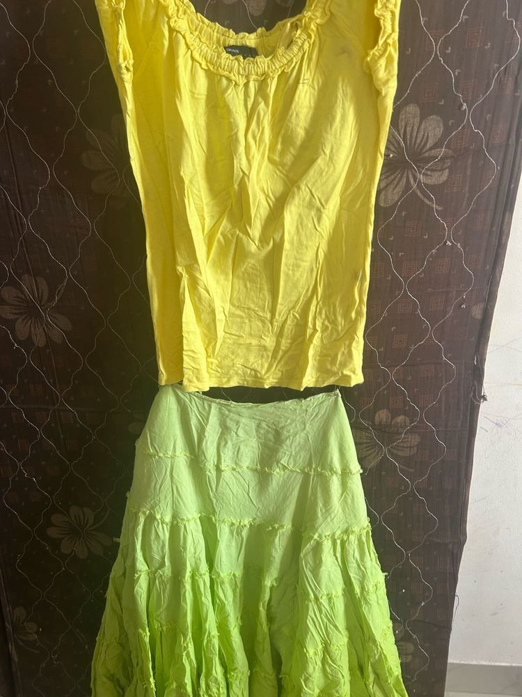 Cute Top &amp; Skirt Set