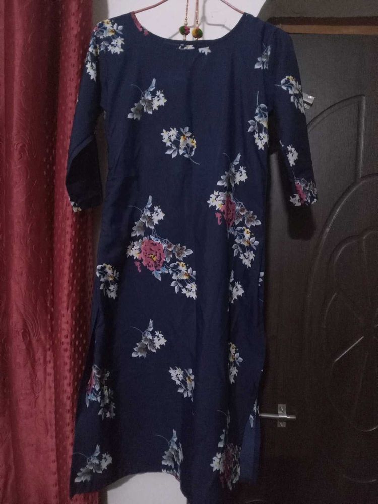 (4).Floral Print Navy Kurti
