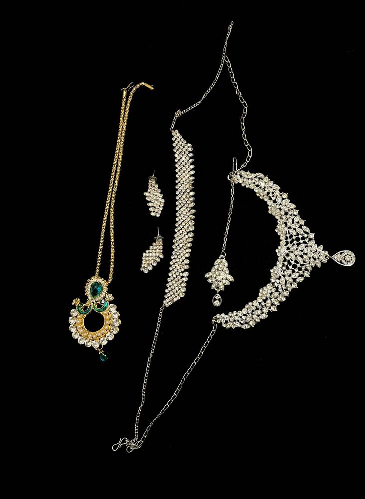 5 Neckpieces