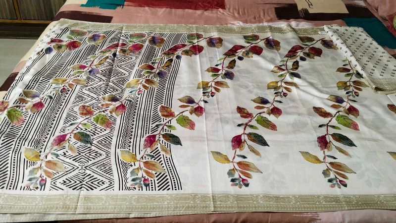 Beautiful White Sari With Blouse Piece