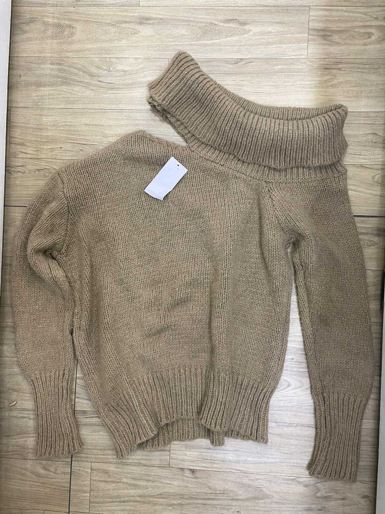 Stylish Boat Neck Off-Shoulder Knit Top