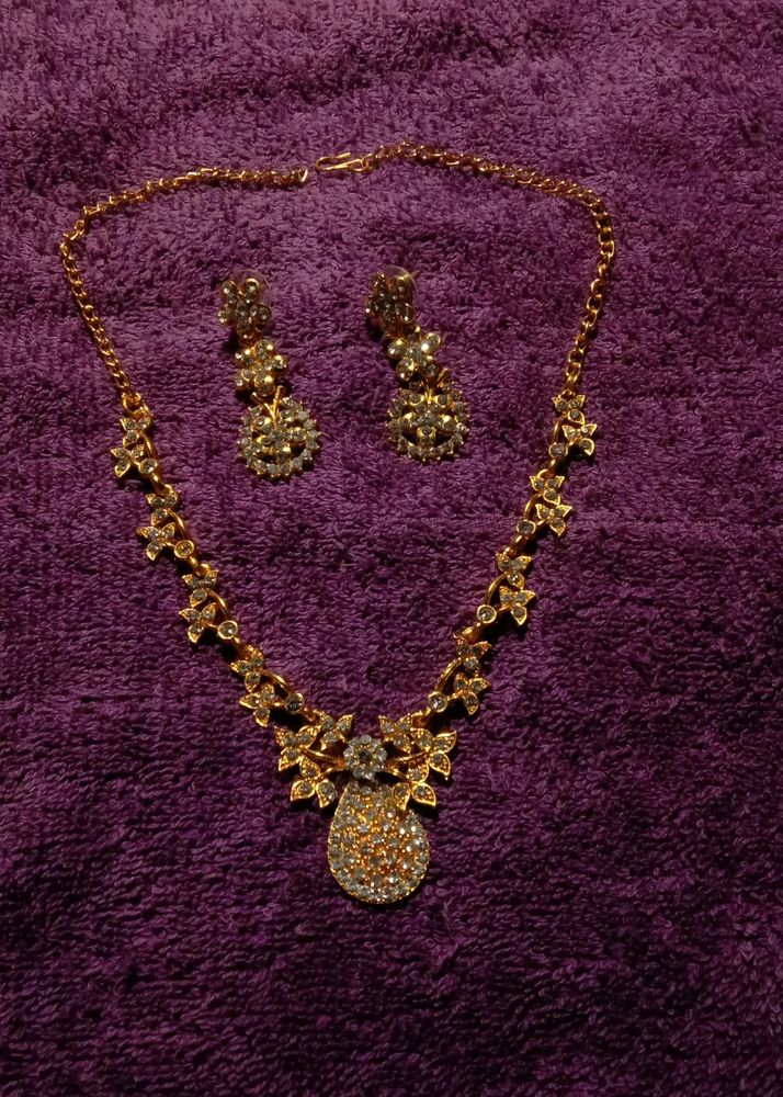 Diamond Necklace Set