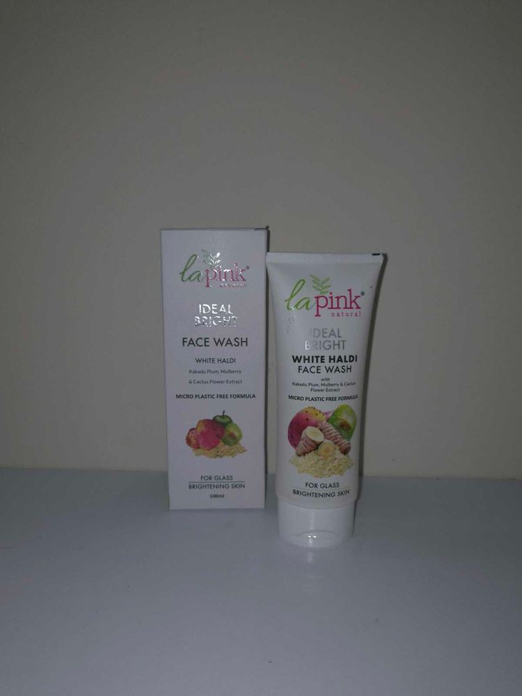 La Pink Ideal Bright Face Wash