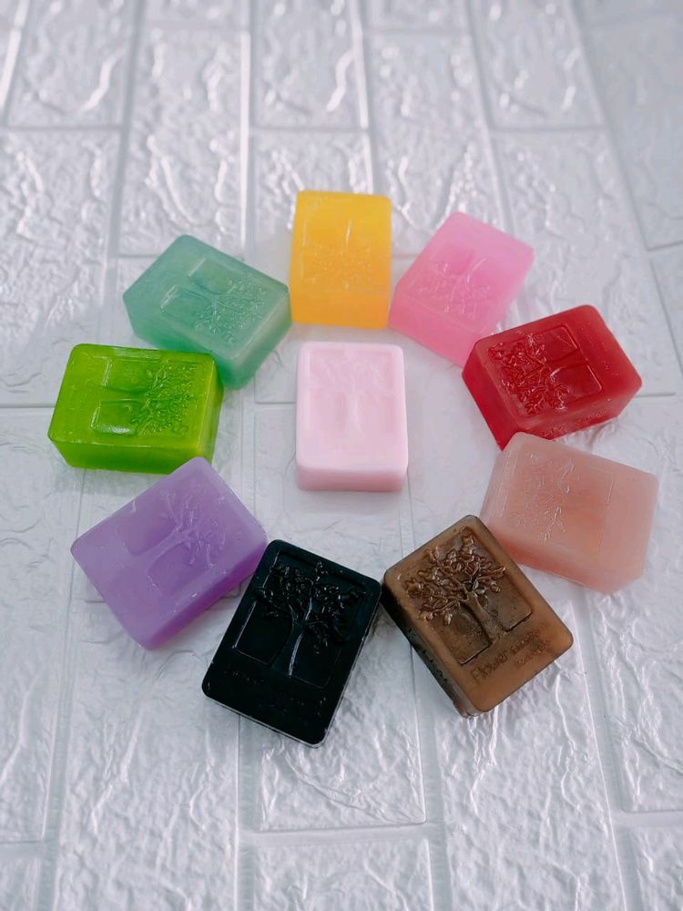 10 Organic Fruit Soaps@ Rs500