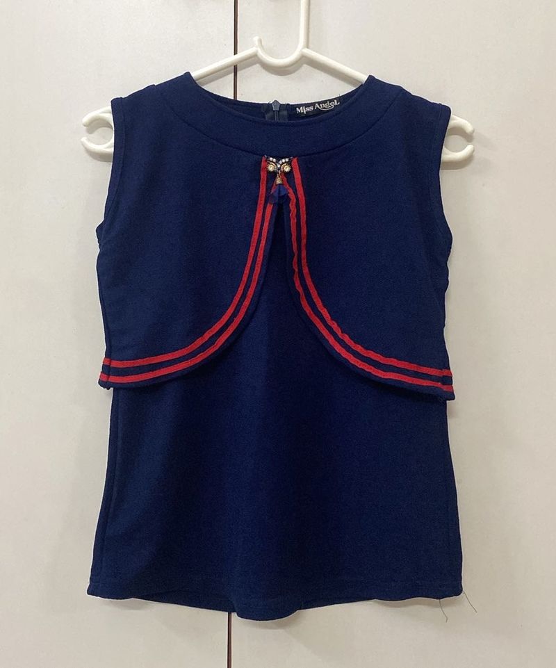 Chic Navy Sleeveless Top with Red Detailing