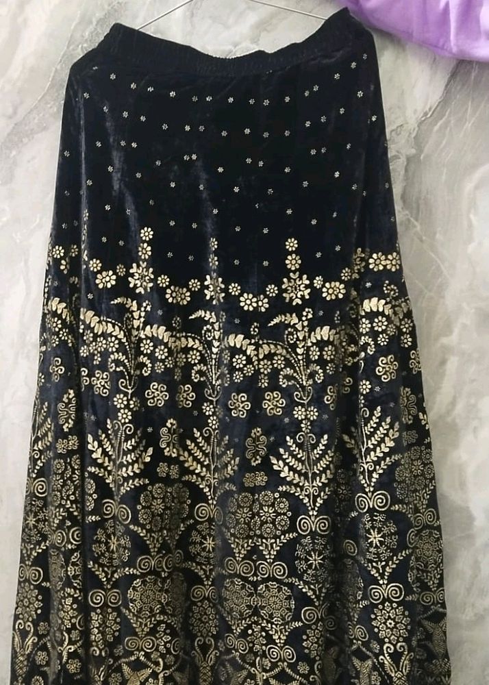 Stunning Wedding Lehange and Padded Blouse🖤