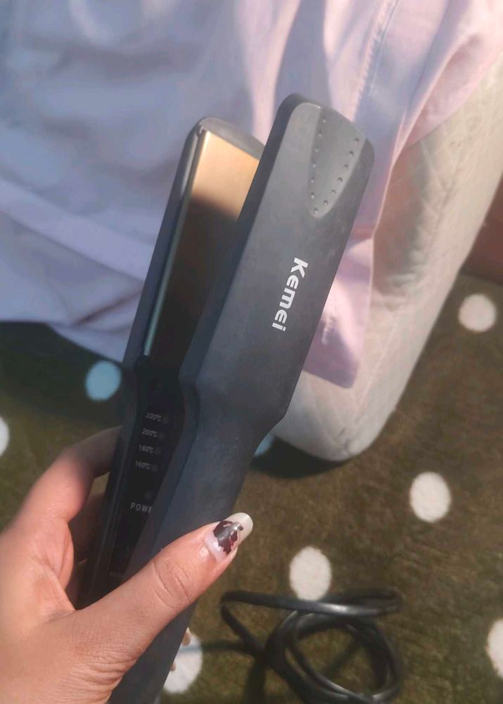 Kemei Hair Straightener