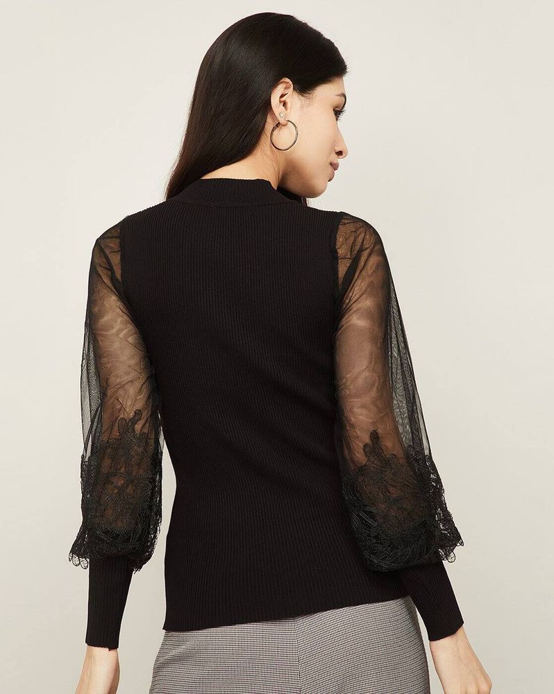 Women Black V Neck Top