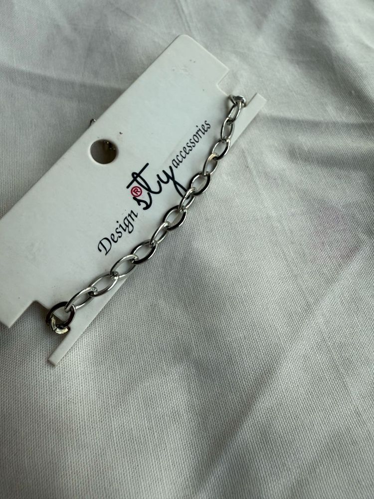 Unisex silver colour bracelet