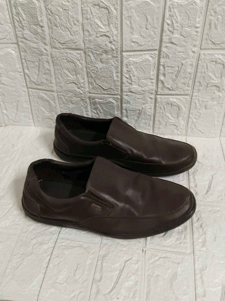 Men formal shoes brown