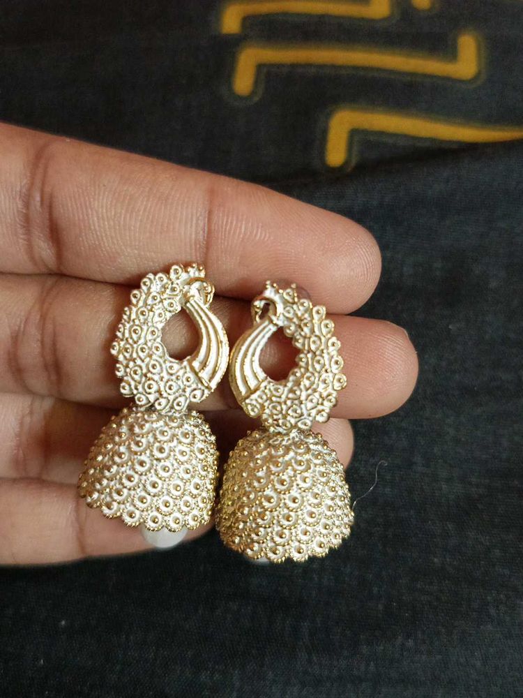 White Jhumka Earring