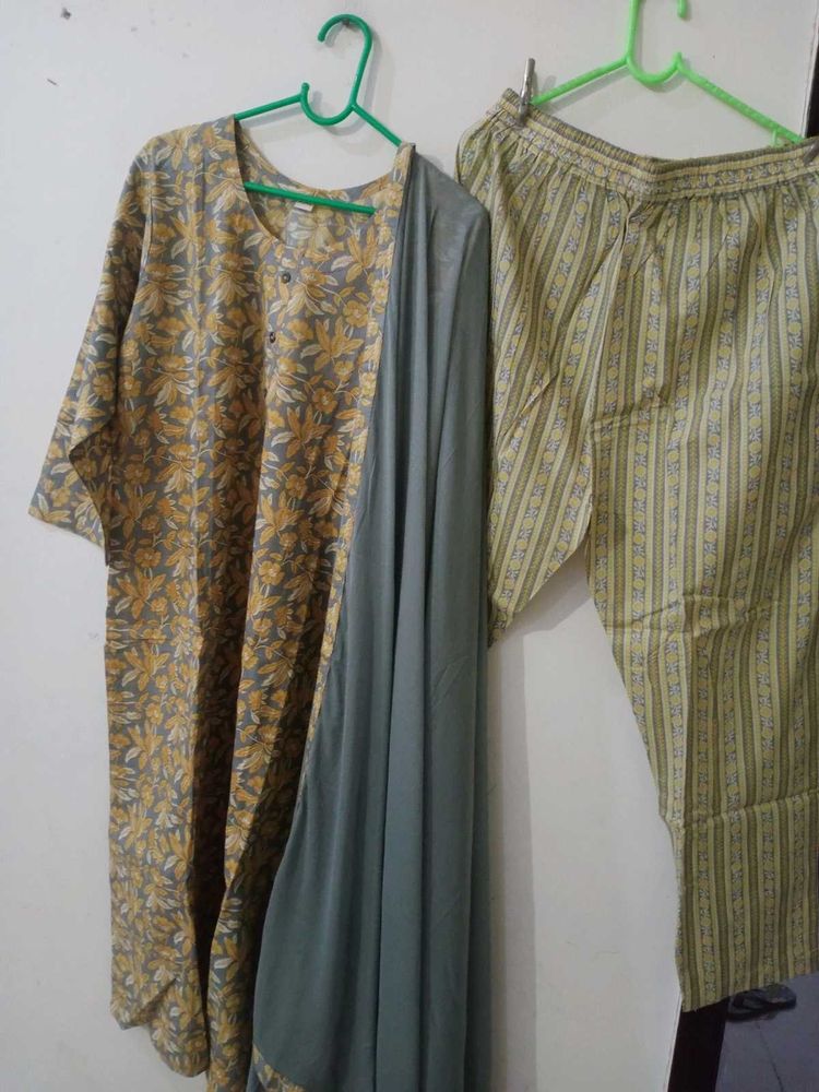 Beautiful and elegant Floral Kurta Set