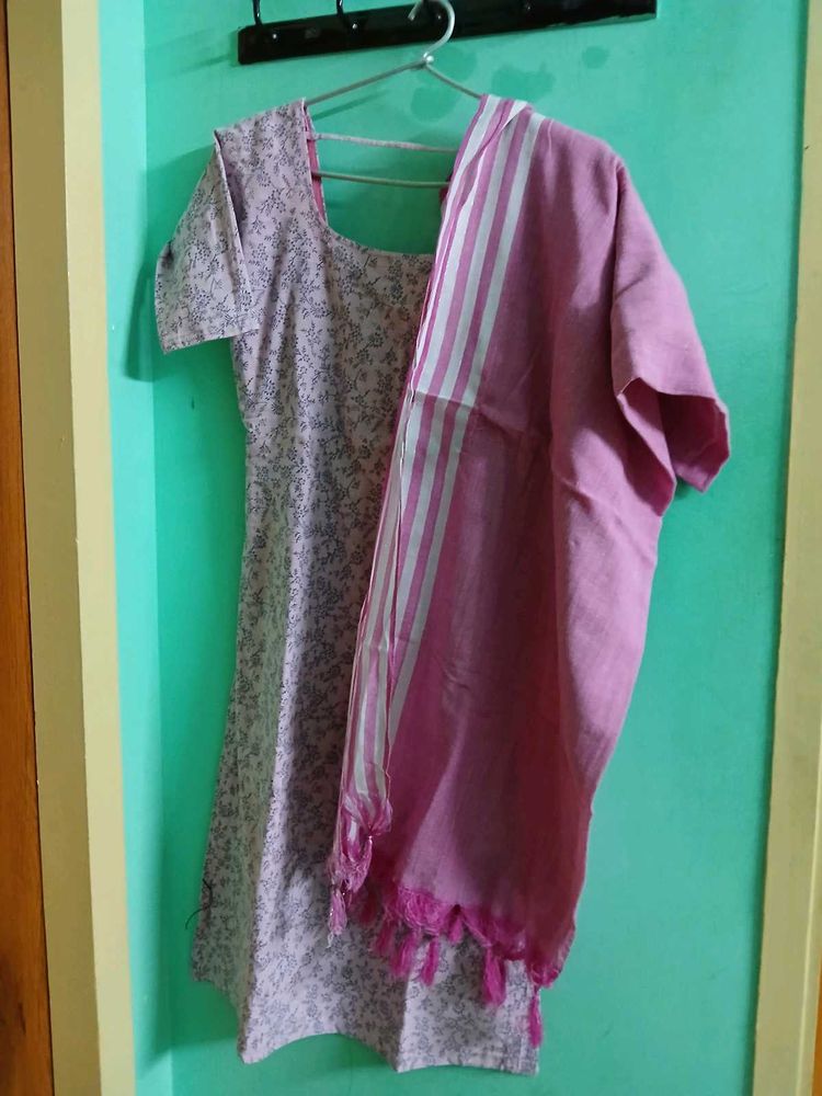 New STICHED PERFECT CHUDIDHAR SET.