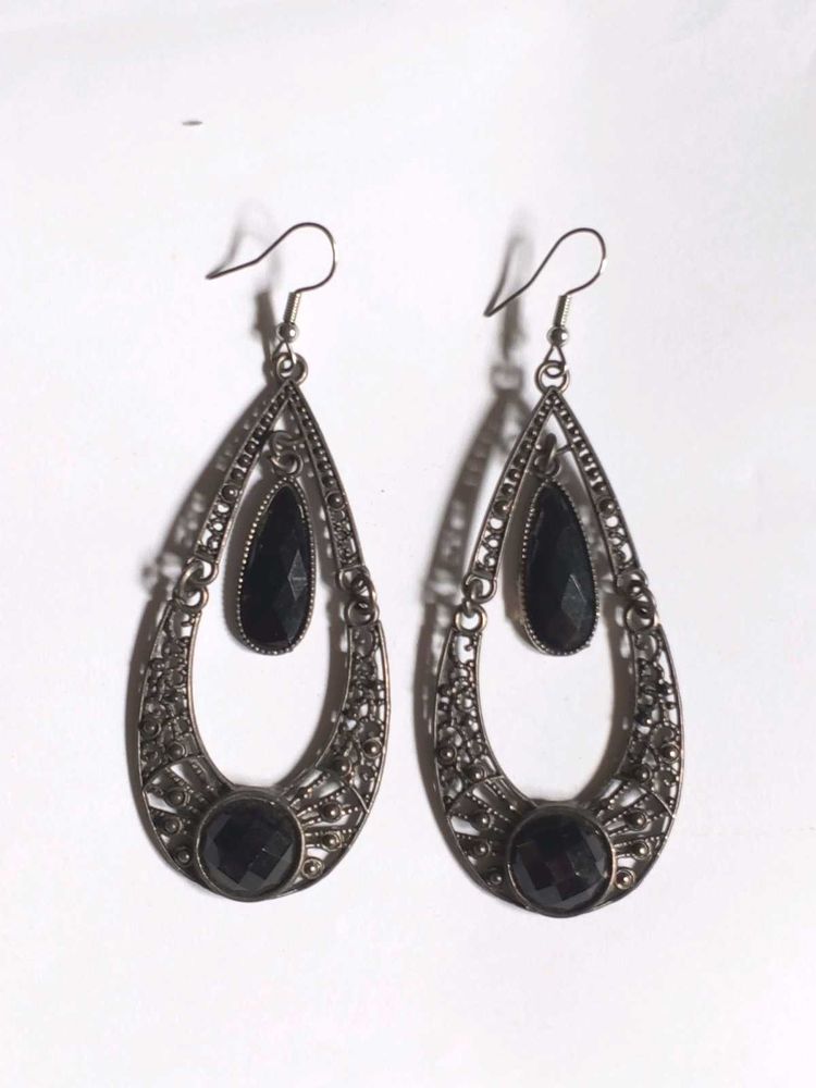 Oxidized Silver and Black danglers
