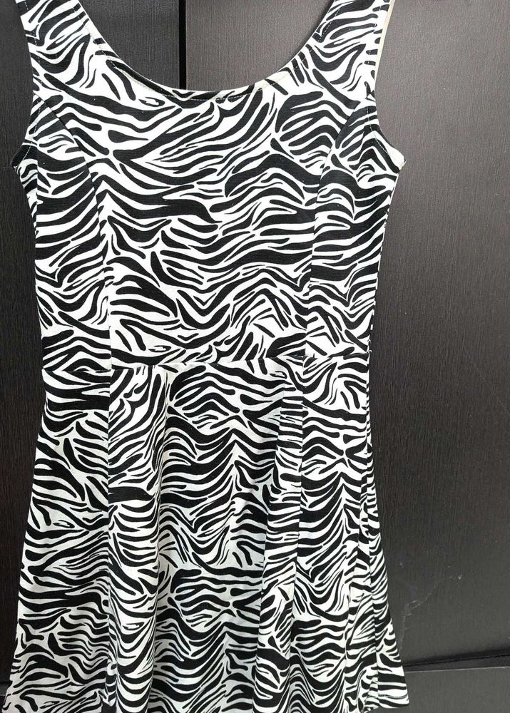 Cute H&amp;M Dress