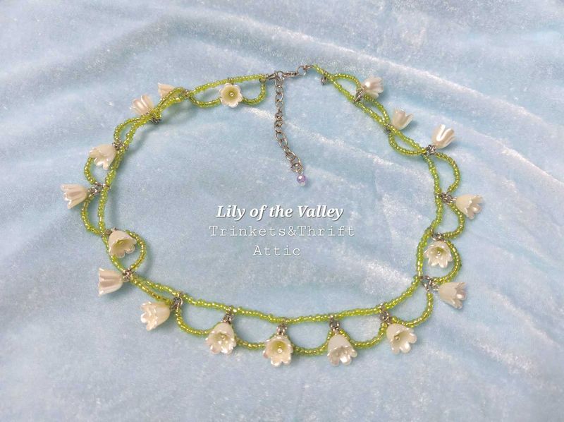 Handmade Lily Flower Green Beaded Lace Necklace