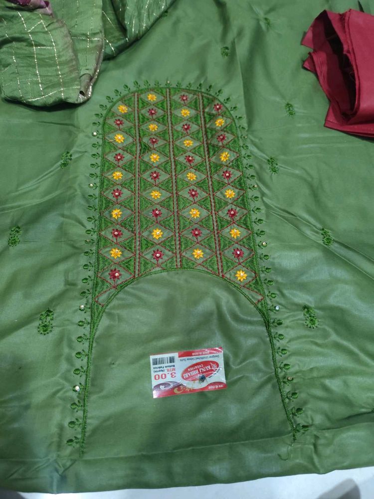 Fancy Dress Material Suit 80 ℅ Off Sale