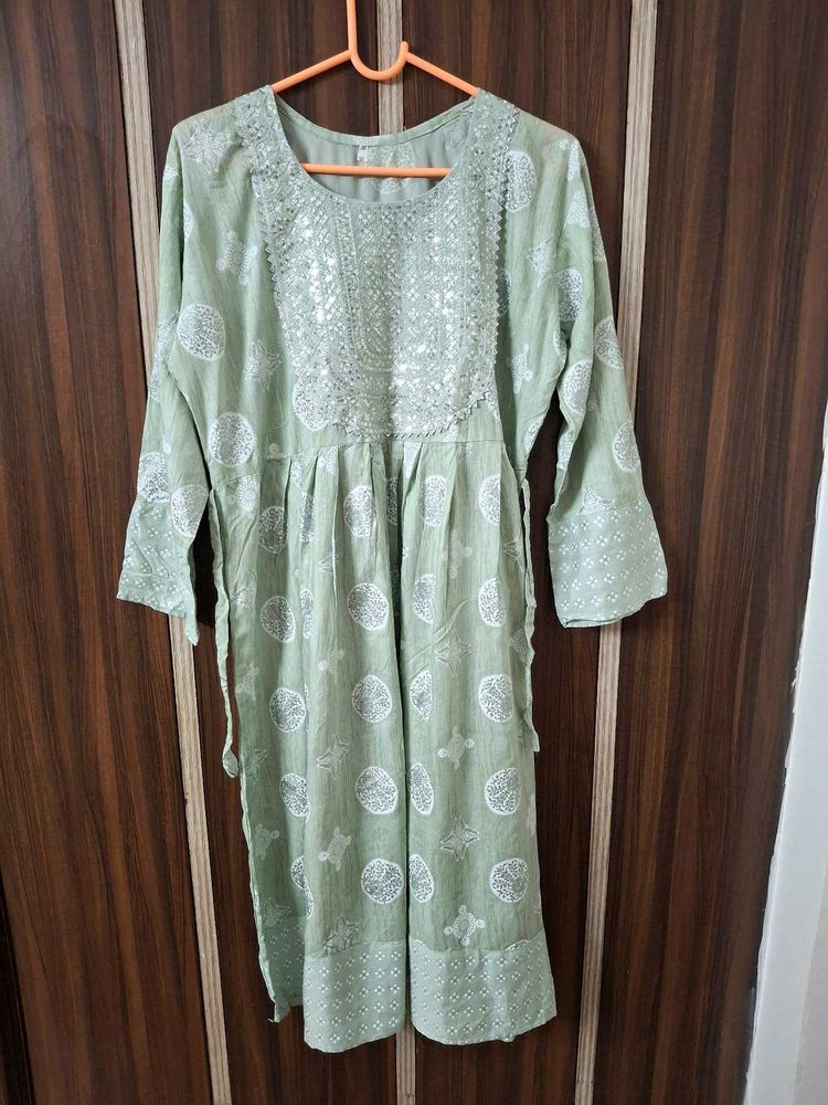Green kurta and bottom