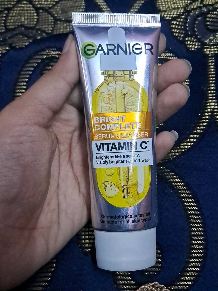 Garnier Vitamin C Serum Cleanser
