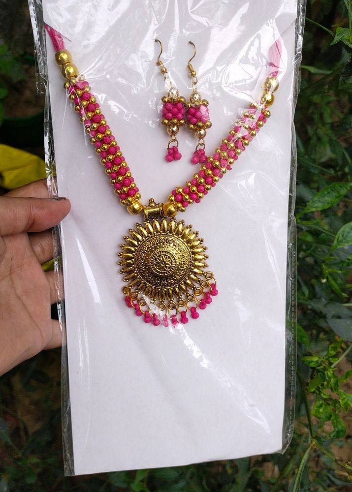 Women Handmade Pink Jewelry Set
