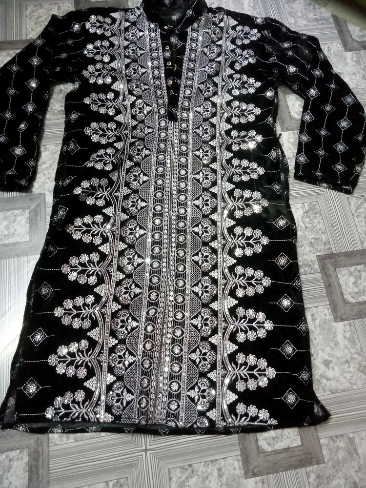 Trendy Velvet Kurta