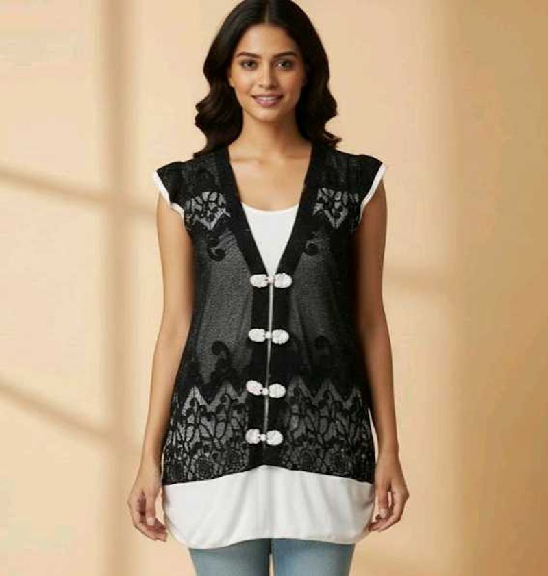 ‼️FREE DELIVERY‼️Elegant Lace Detail Top