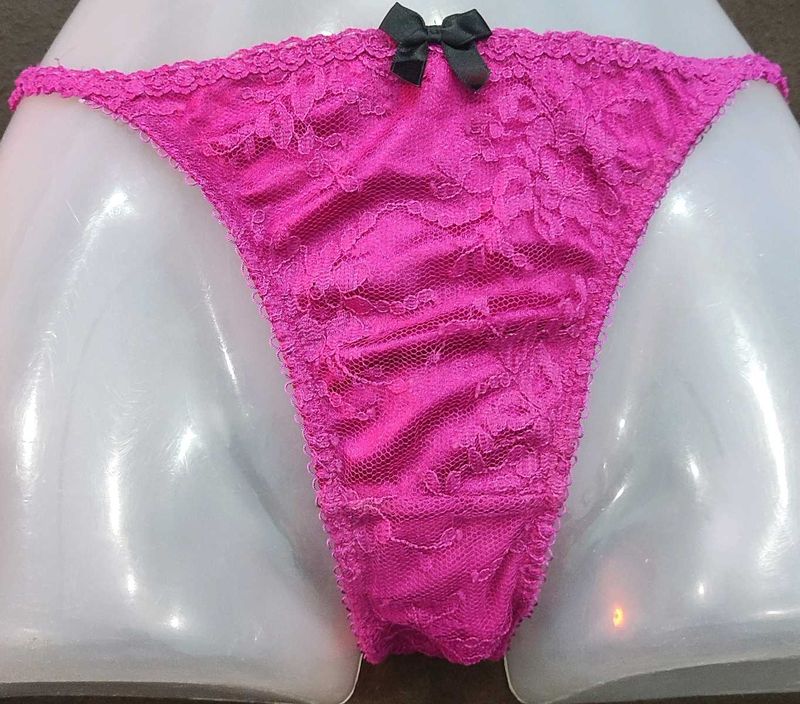 Pink Lace Thong with Bow Detail 🖤