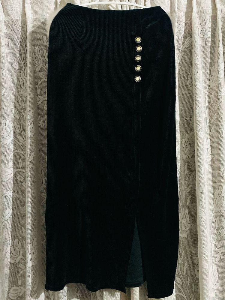Black Side-Slit Velvet Skirt
