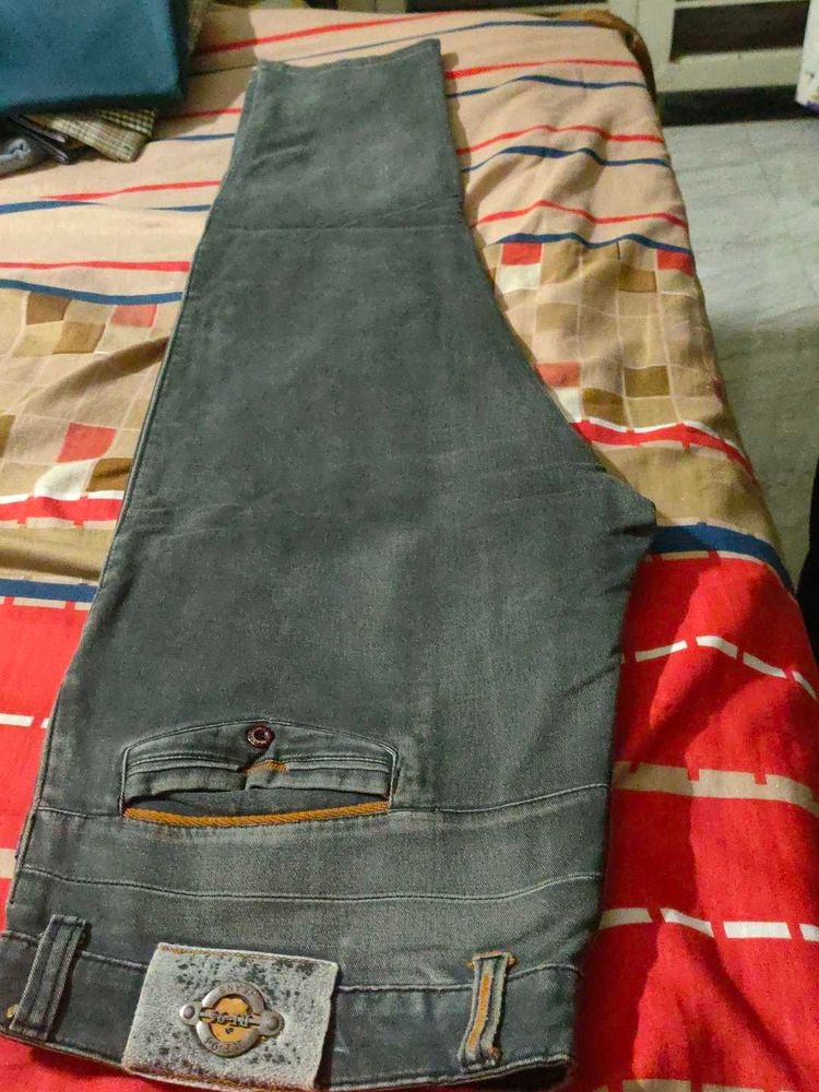 Stylish Grey Jeans