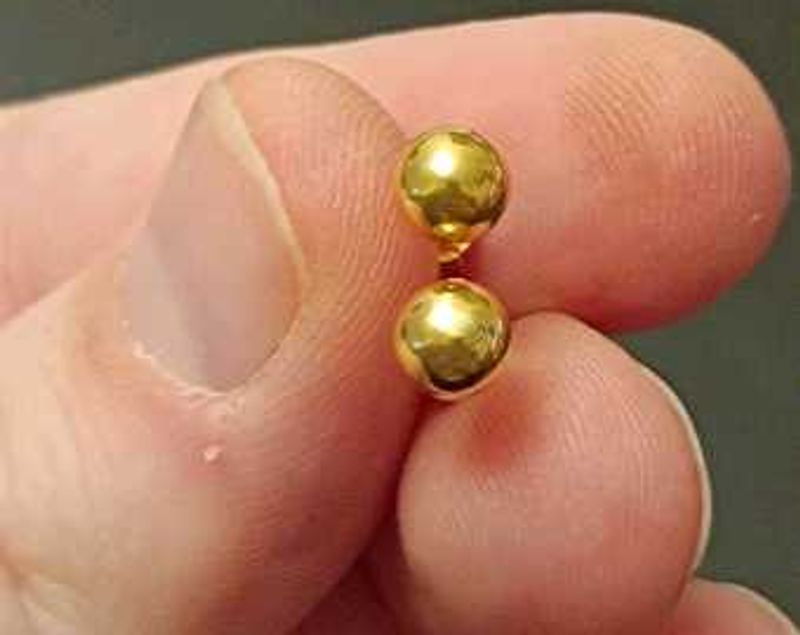 18k Pure Gold Ball Stud Earrings