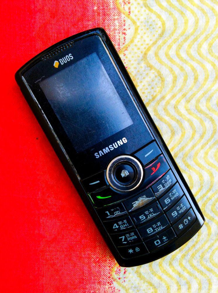📱Samsung GT-E2232 phone in Dead Condition with New Bettery.(Phone need repair then it Work).