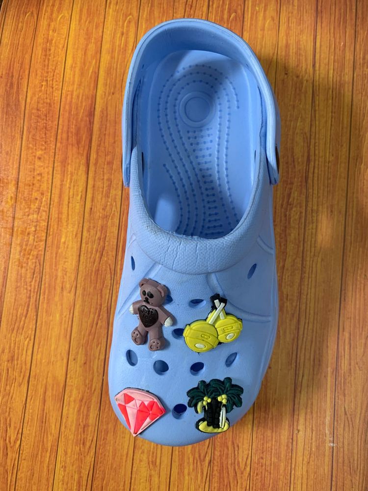 Crocs