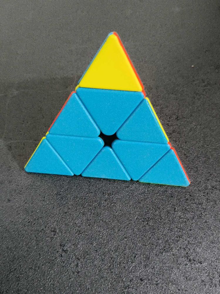 triangle rubic cube