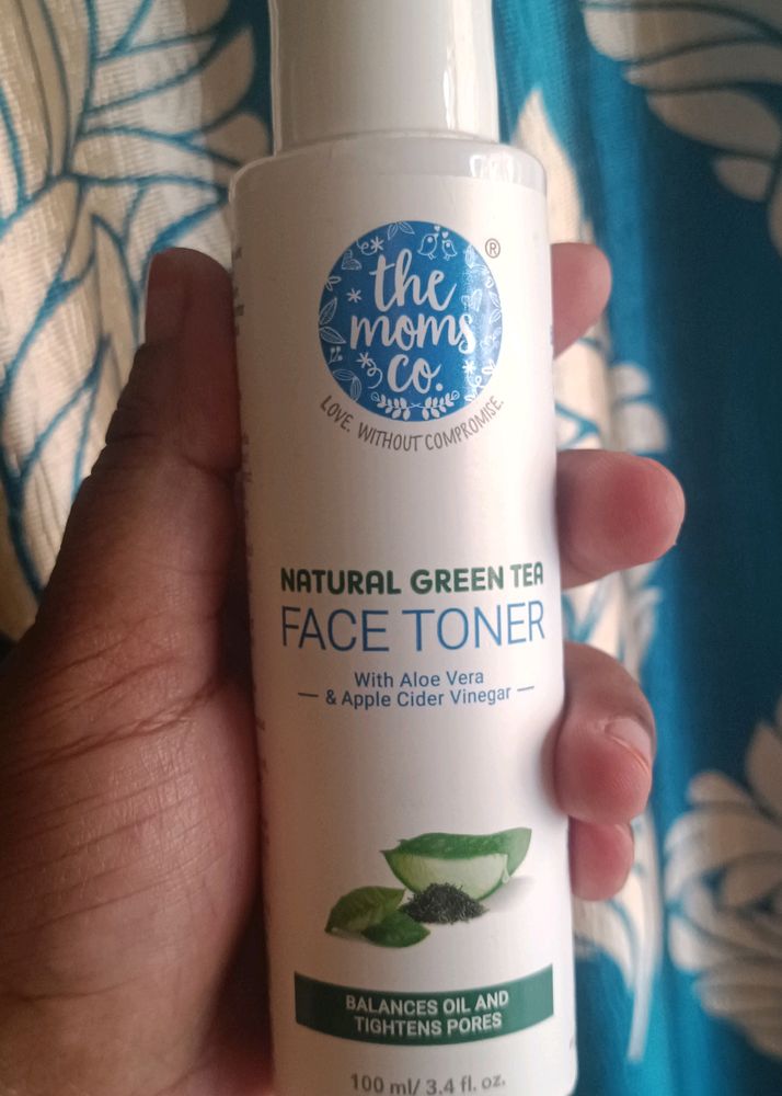 The Moms Co.  Green Tea Face Toner