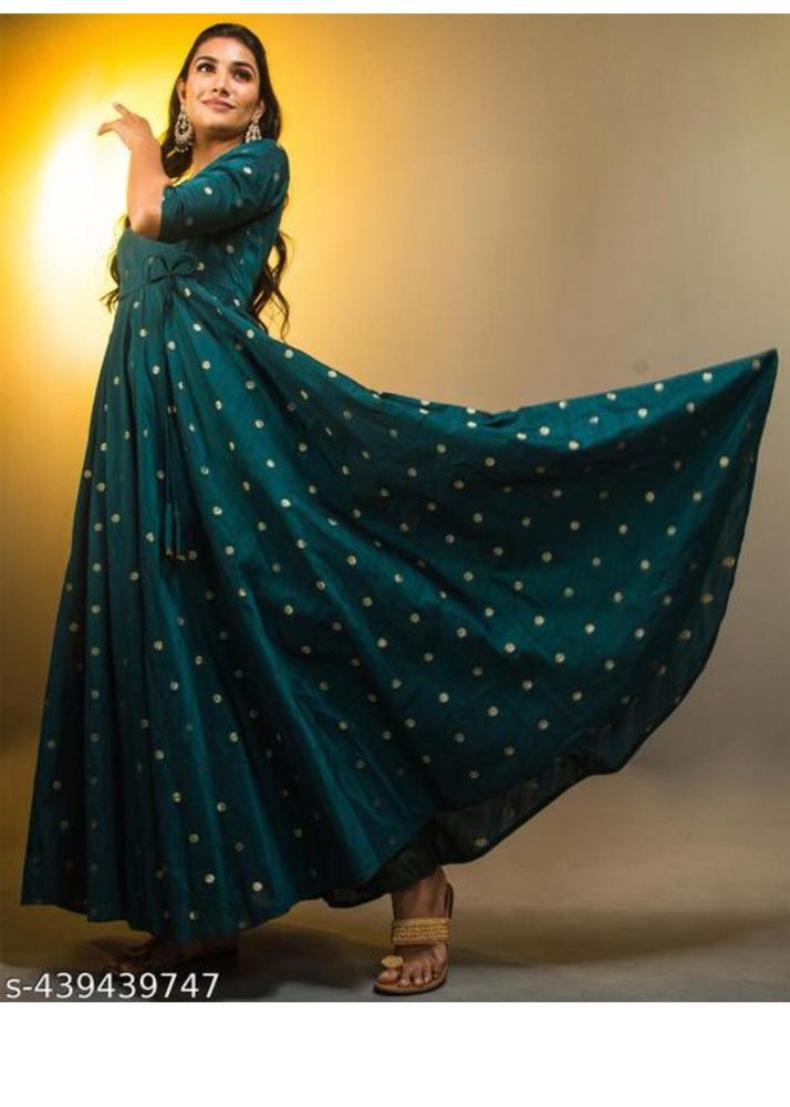 Elegant Green Ethnic Gown