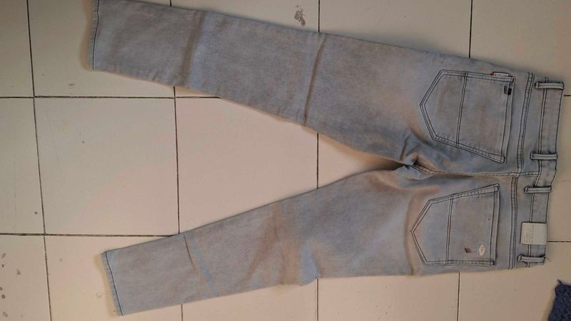 Light Wash Denim Jeans