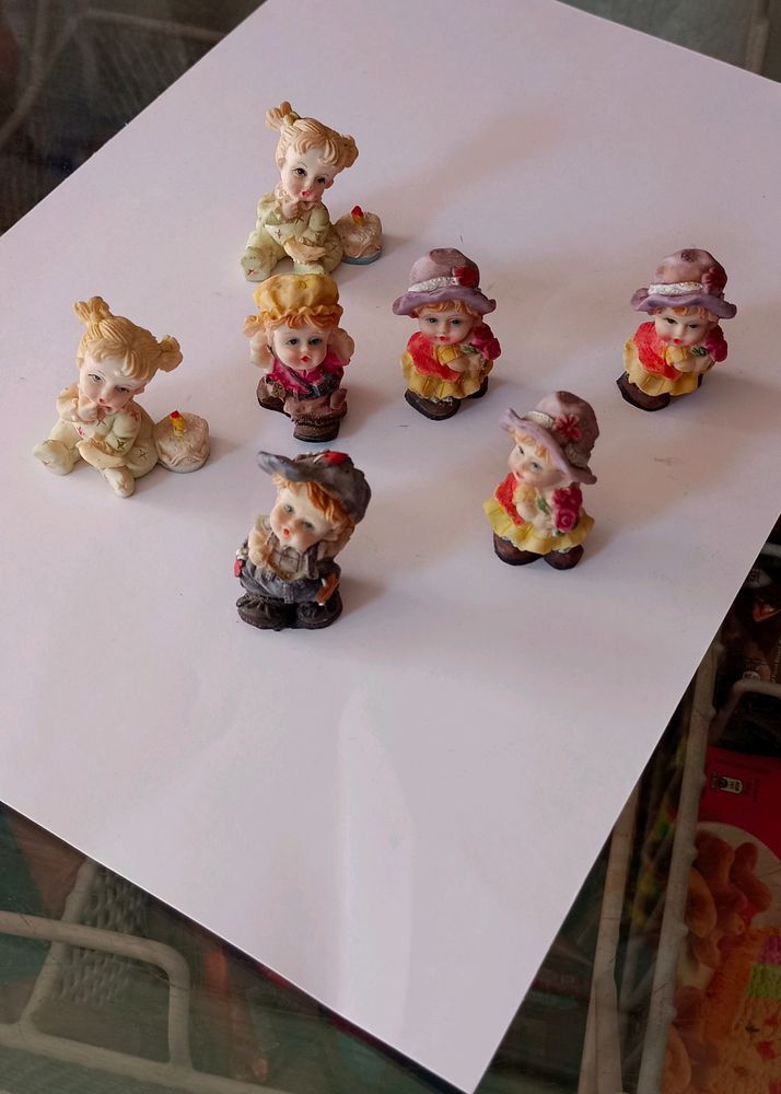Showpiece Mini Dolls