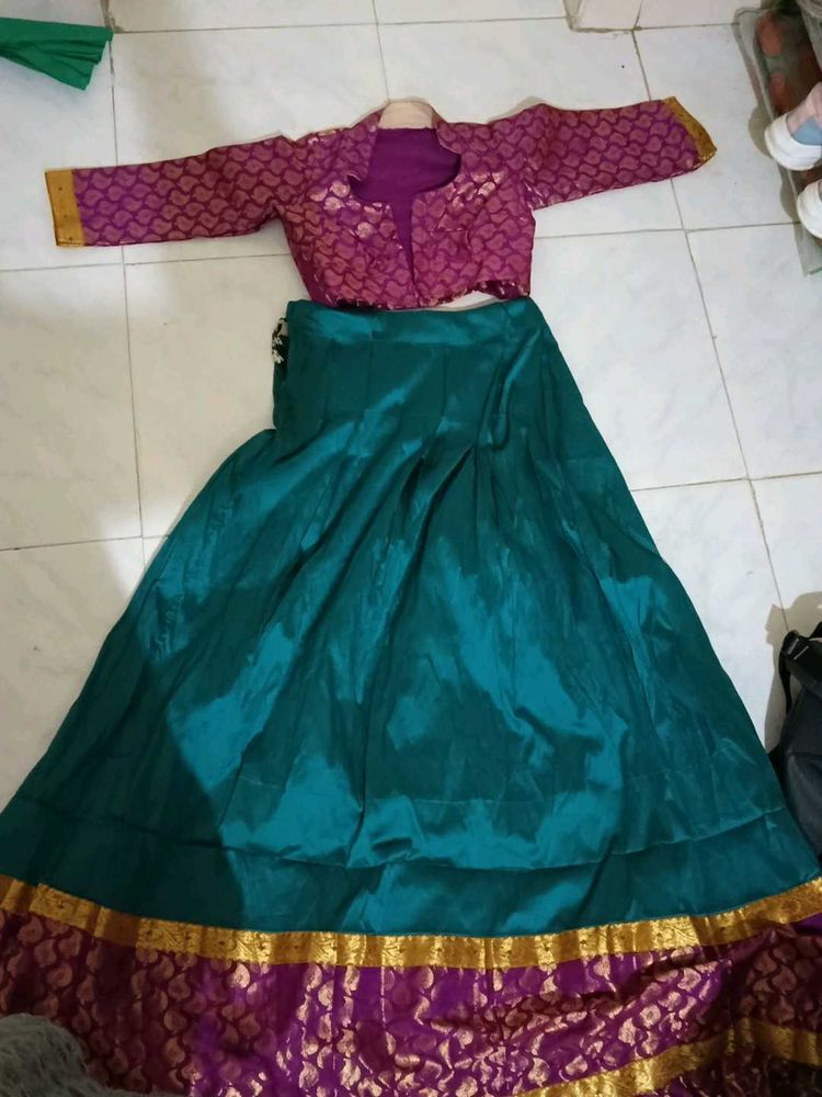 Elegant Lehenga Choli Set