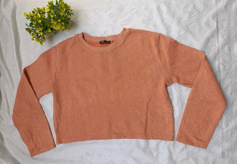 Zara Cropped Pullover 🧡
