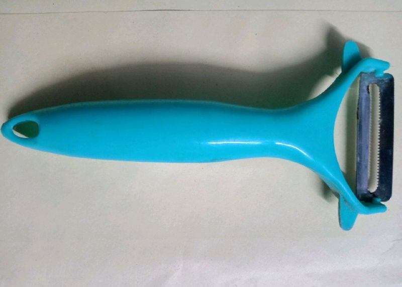 Peeler - For Vegetable &amp; FruitsPeeler - For Vegetable &amp; Fruits