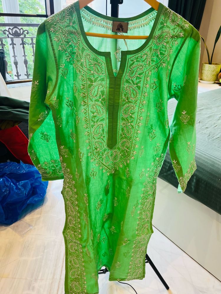 Green Lucknow Chikankari Embroidered Kurta