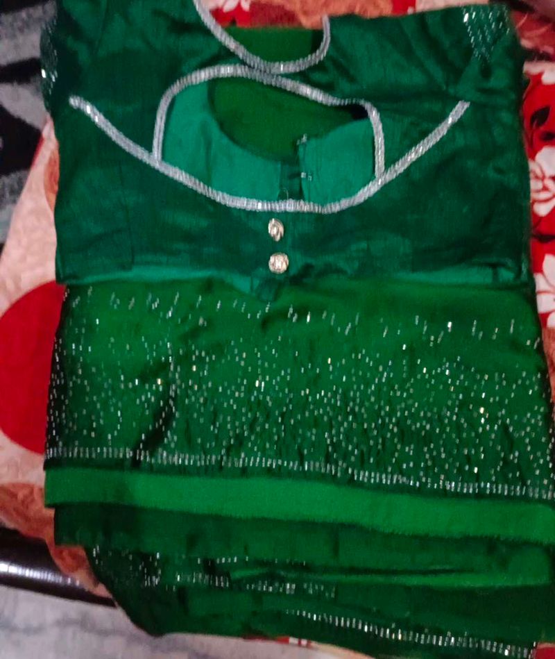 With Blouse Saree
