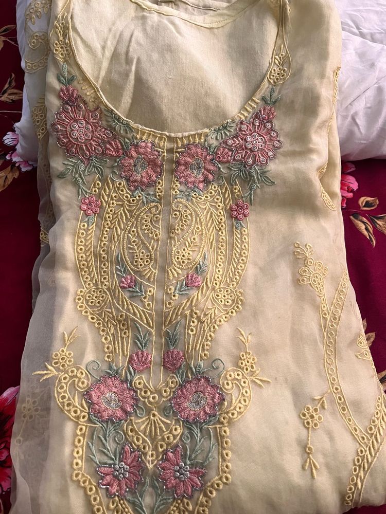Pakistani Suit Set