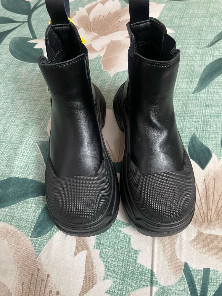 Black Leather Chelsea Boots